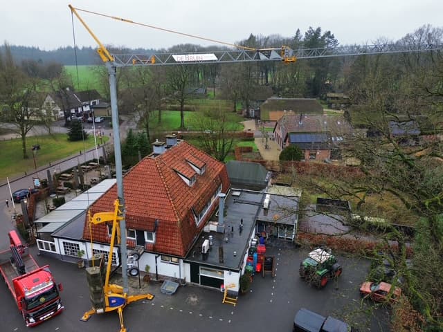 Potain IGO 21 bij een huis